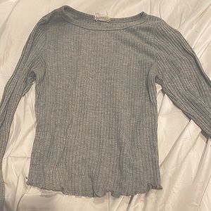 Size small, grey long sleeve crop top.